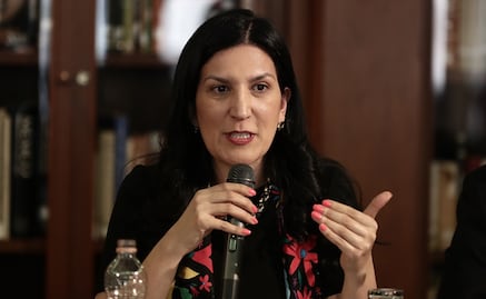 Kenia López acusa que el tiempo de AMLO “ya pasó”; no debe ocupar espacios públicos que le corresponden a Sheinbaum, señala