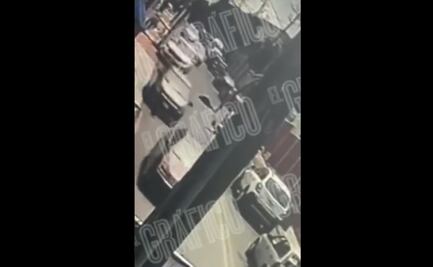 Asaltantes mueren al intentar huir en moto y estrellarse contra taxi en Morelos