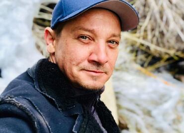 Jeremy Renner, actor de Marvel, reaparece en redes tras accidente que lo mantenía en estado crítico