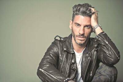 Erick Elías da tips para parejas