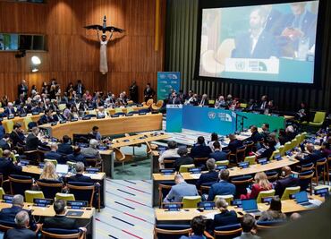 Energía limpia, última ruta ante desastres climáticos