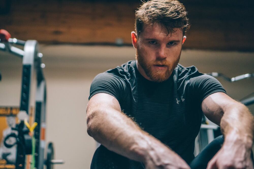 Twitter: @Canelo