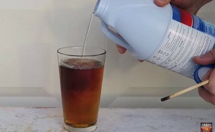 ¿Qué pasa si mezclas blanqueador y refresco?