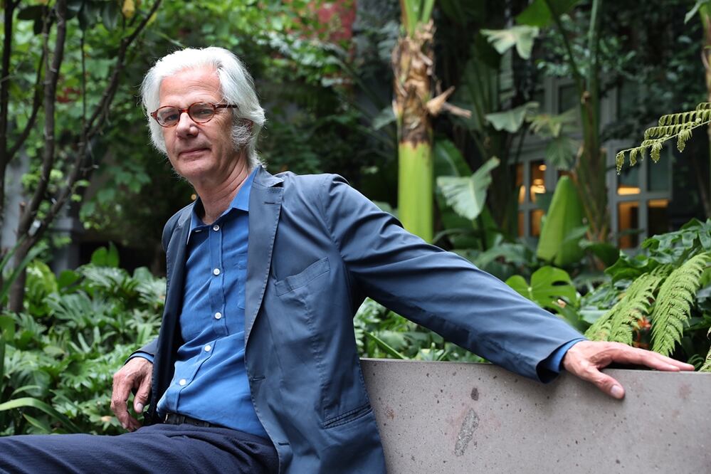 Hace 13 años, Jacobo Siruela dio vida a una nueva editorial, Atalanta, con la que ha publicado 120 títulos. Foto: Berenice Fregoso / EL UNIVERSAL