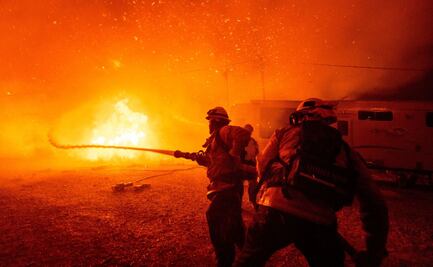 Incendio Hughes en Los Ángeles avanza sin control; activan alerta por fuertes vientos