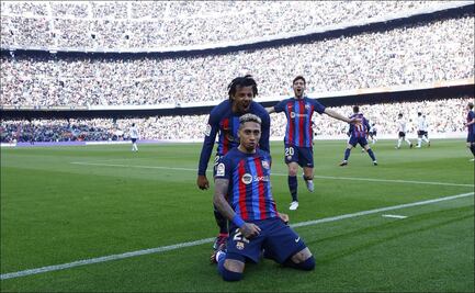 Barcelona sufre para derrotar al Valencia en el Camp Nou