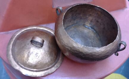 Cacerola cae a vías de Línea 8 del Metro y provoca retrasos en servicio; trenes ya operan de manera normal