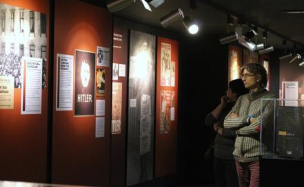 Bruselas revisa la propaganda que consagró a Adolf Hitler