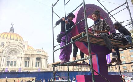 Arreglan antimonumenta feminista previo a marcha por el Día Internacional de la Mujer