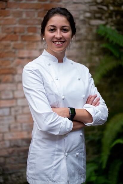 Mujeres latinas cocinan a diez manos en Costa Rica