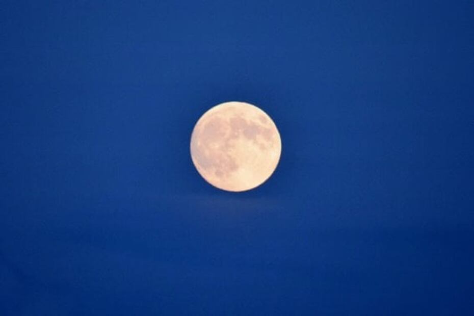 Descubre dónde y cómo ver la luna azul de octubre