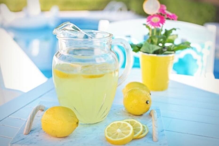 De qué está hecho el polvo para preparar agua de sabor 