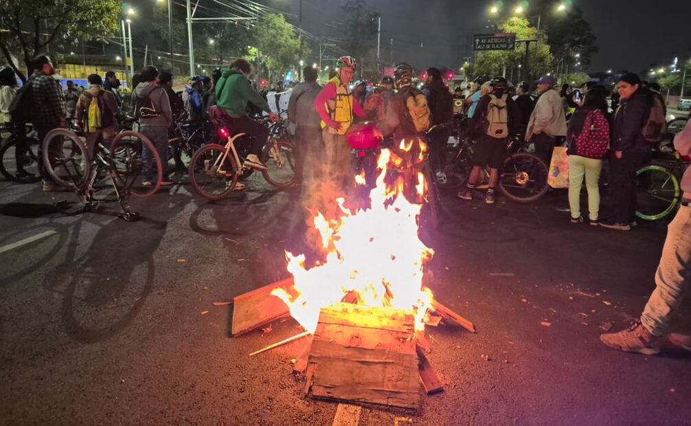 Ciclistas piden justicia por Oscar, quien fue atropellado recientemente (19/02/2025). Foto: Jorge Alejandro Medellín / EL UNIVERSAL
