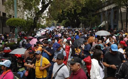 Se registra choque de grupos entre la CNTE; encapuchados se hacen presentes