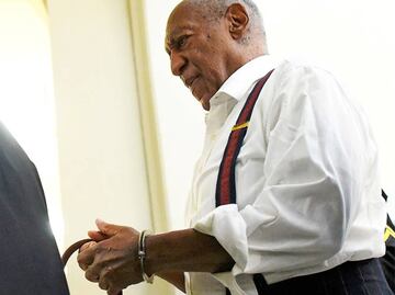 Esposado y serio, el camino de Bill Cosby a prisión
