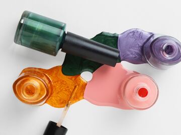 Cómo recuperar un esmalte de uñas si está espeso