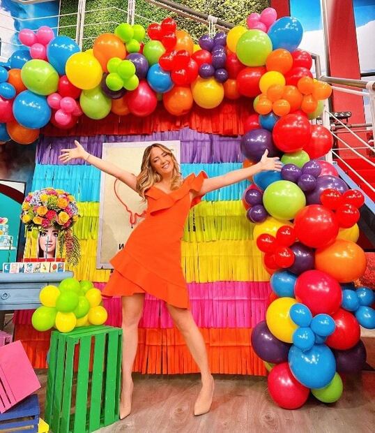 Andrea Legarreta celebró 51 años con un deslumbrante vestido