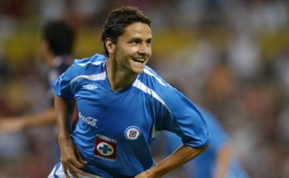 Montoya, otro "10" que fracasa en Cruz Azul