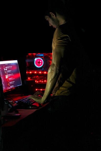 Trabajo nocturno. Fuente: Pixabay