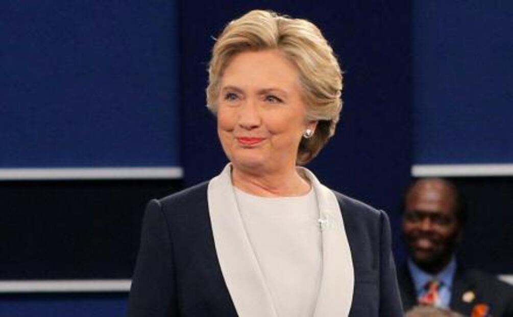 Previo a tercer debate, Hillary Clinton arrasa en encuestas 