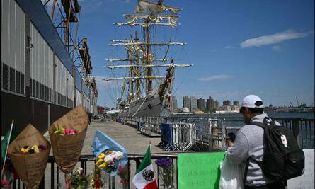 FOTOS: Realizan memorial en honor a víctimas del choque del Buque Cuauhtémoc en NY