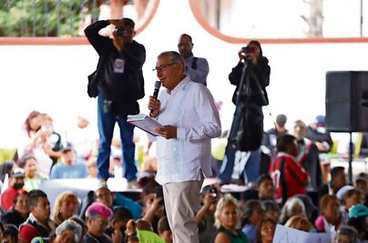 Adán Augusto reprocha la campaña contra libros de la SEP