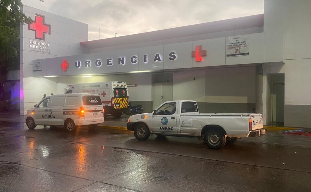 Un adolescente fue atacado a balazos y trasladado en una unidad particular a la sede de la Cruz Roja. Foto: Especial