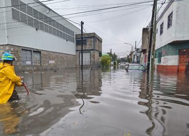 Fuerte tormenta inunda zona centro y oriente de Guadalajara; afecta al menos 150 viviendas