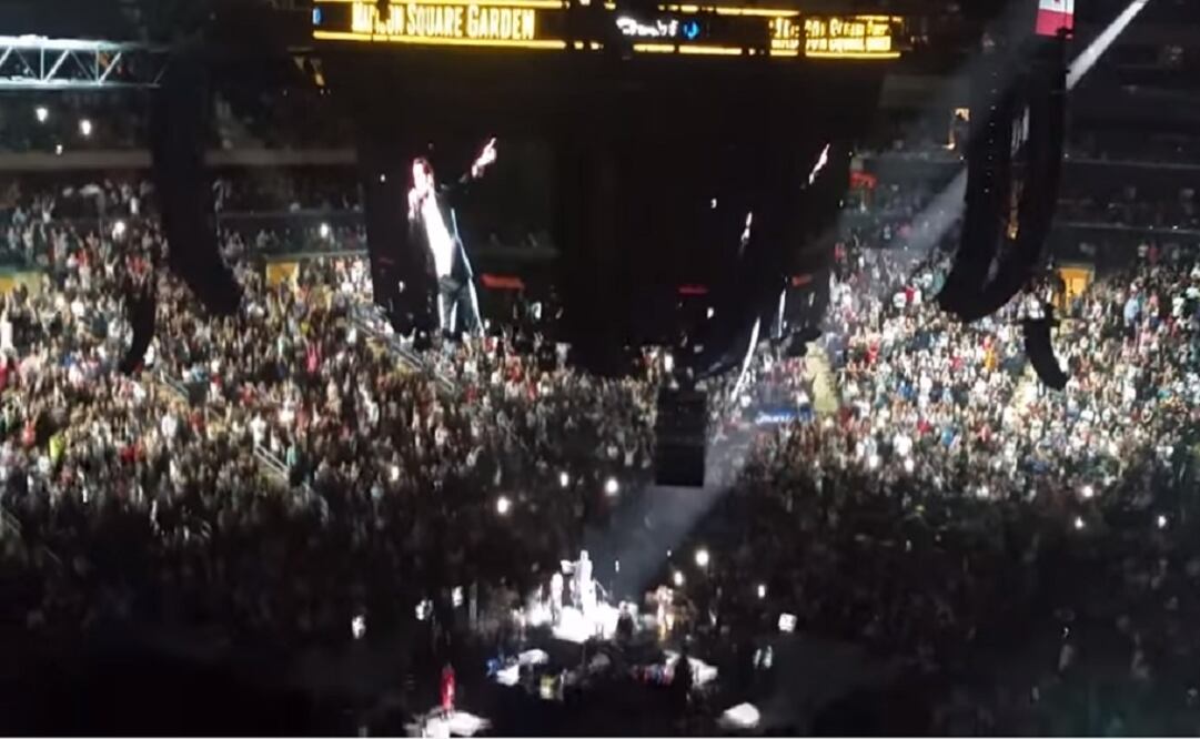 After several minutes of cheering, Anthony said: “I want him to hear this in his house. Wake that mother fucker up”. (Photo. Screen grab from the video) 