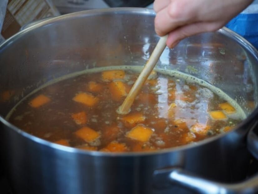 Haz sopas saludables con estos consejos