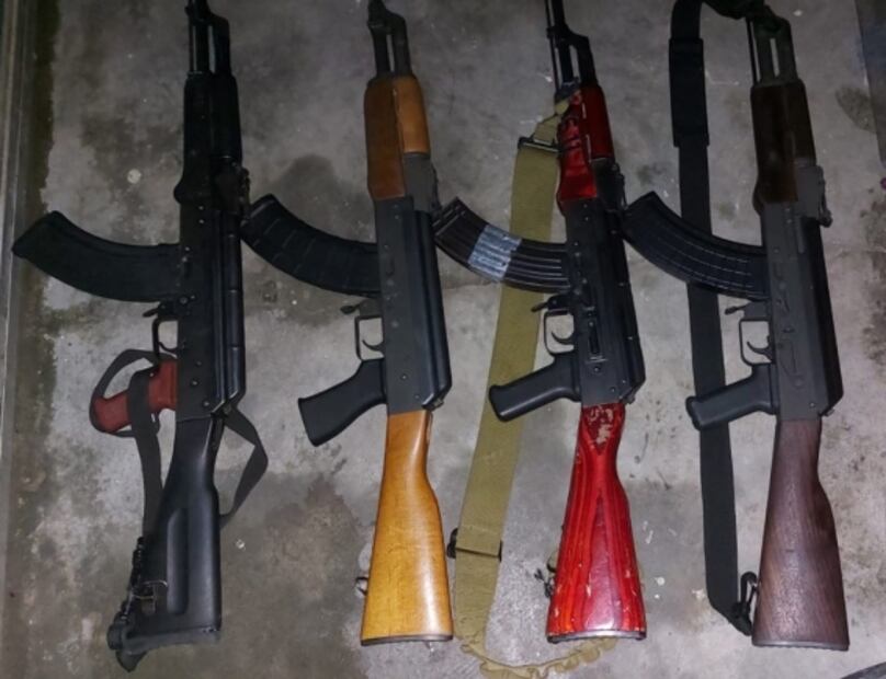 Guardia Nacional, Ejército y Aduanas aseguran a 24 con armas y pólvora en distintos estados