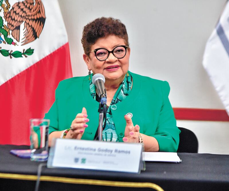 Cargo. Ernestina Godoy se menciona como una candidata a dirigir la Fiscalía General de Justicia local. ARCHIVO EL UNIVERSAL