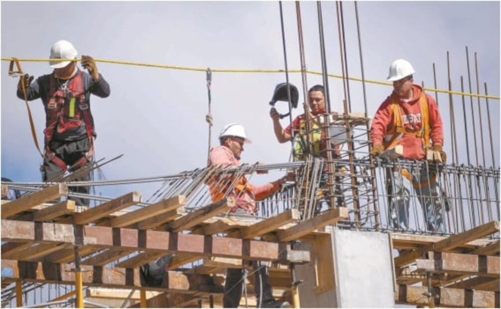 La confianza empresarial mejoró de manera moderada en octubre: INEGI 