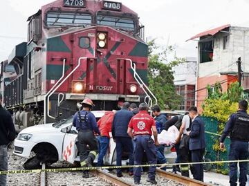Mujer muere tras ser arrastrada por tren Chihuahua-Pacífico en Sinaloa; su hijo se encuentra hospitalizado