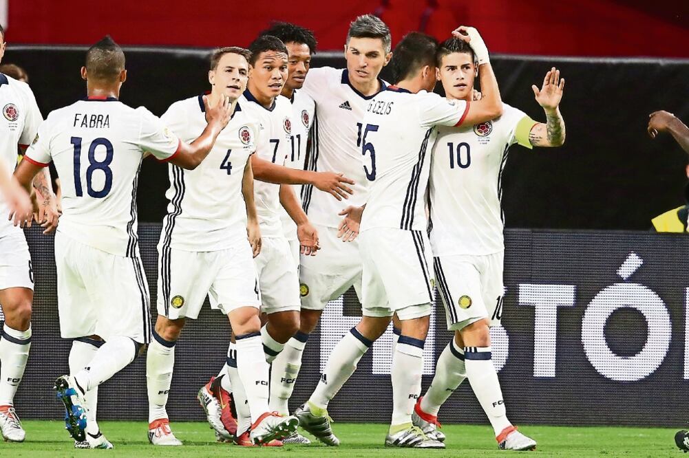 Con gol de Carlos Bacca (17), los colombianos se quedaron con el tercer puesto (MARK J. REBILAS. USA TODAY SPORTS)
