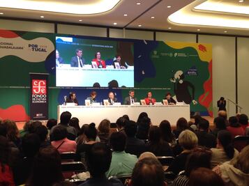 Recuerdan a Fernando del Paso en la FIL de Guadalajara 