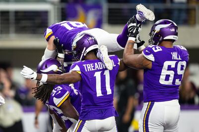 Kirk Cousins comanda victoria de  Minnesota