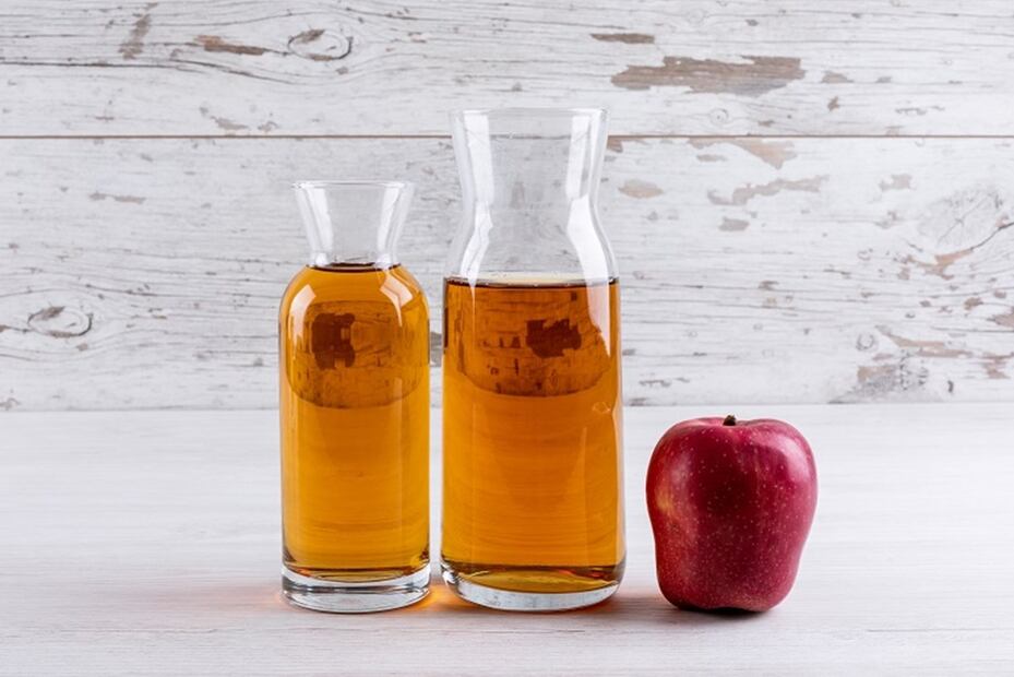 Siempre que sea para fines de belleza, utiliza el vinagre de manzana con moderación. Foto: Freepik
