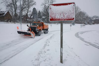 Fuerte tormenta de nieve cubre el Medio Oeste de EU e impactará al caucus de Iowa