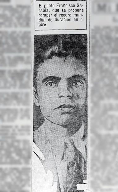 Según EL UNIVERSAL del 12 de abril de 1930, Sarabia pidió permiso a la Secretaría de Comunicaciones y Obras Públicas para romper el récord de permanecer más tiempo en el aire. Su avión, para aguantar varias horas volando, recibiría combustible en el aire; no se tuvo más información sobre su intento. Foto: Hemeroteca EL UNIVERSAL.