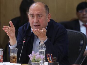 Moreira reta a críticos de Alito Moreno a competir por presidencia del PRI; “habrá piso parejo”, afirma