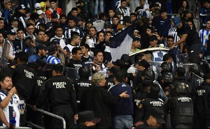 Policía detiene violencia entre aficionados del Monterrey