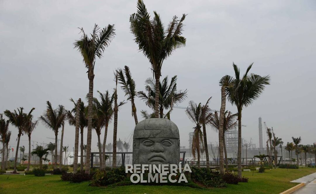 Para la refinería Olmeca, en Dos Bocas, se prevé entregar en 2023 un promedio de 340 mil barriles diarios de crudo para procesar. Foto: Archivo EL UNIVERSAL