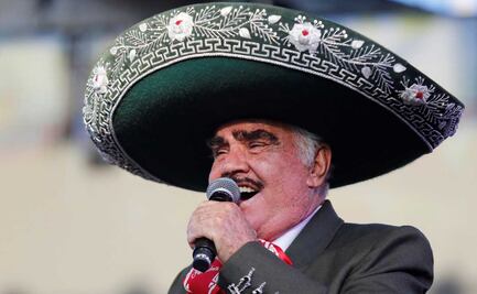 Besos en la boca, la cuestionada costumbre de la familia de Vicente Fernández
