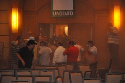 Gresca en toma de protesta de nuevo líder del PRI en NL