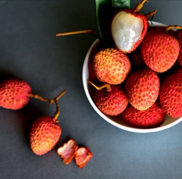 Cuáles son las diferencias entre el lichi y el rambután