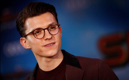 Tom Holland aparece con cubrebocas en primera imagen de "Spider-Man 3"