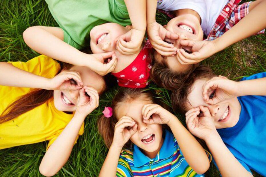 Los niños orquídea son especialmente susceptibles a su entorno. Fuente: Freepik.