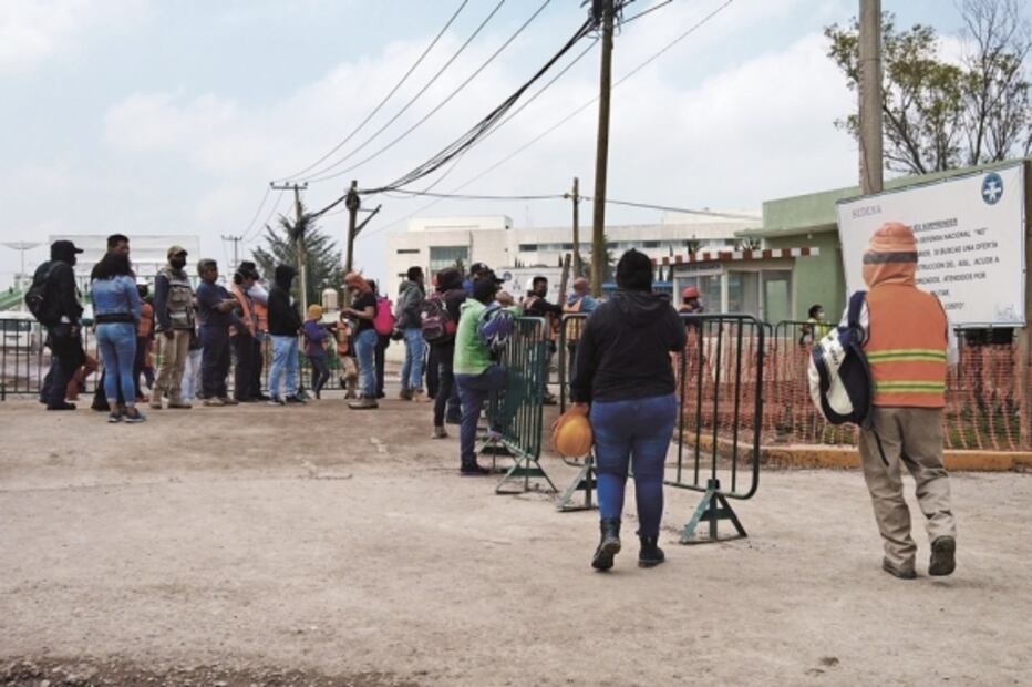 Cobran moches a trabajadores del aeropuerto Felipe Ángeles