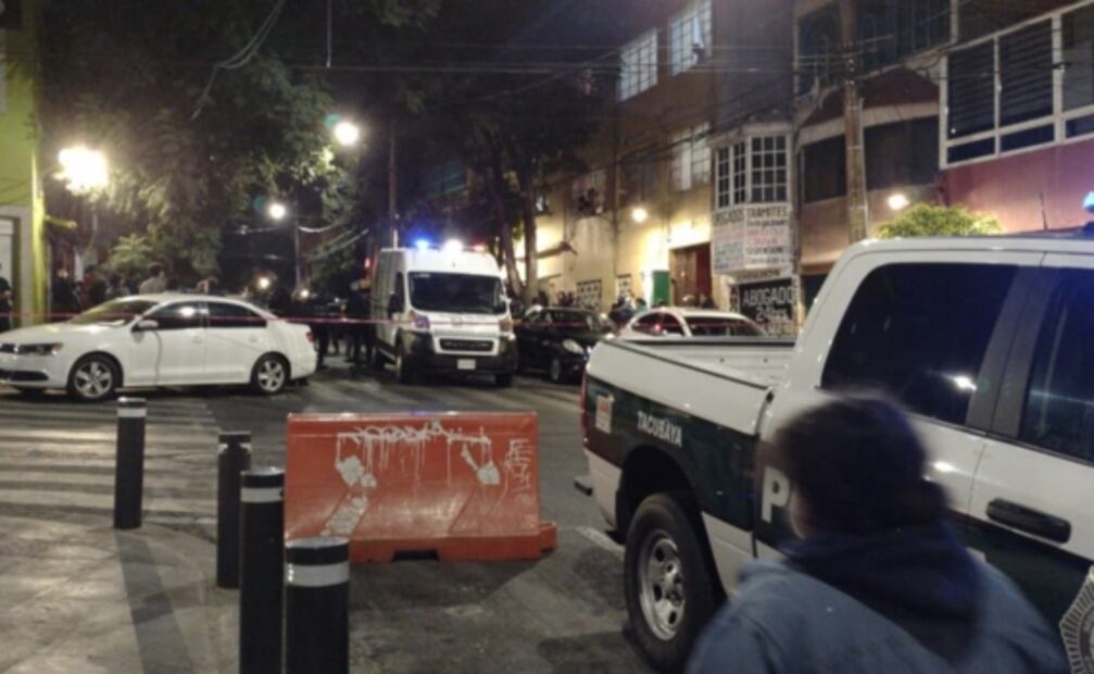 Matan a tiros a un joven a unos metros de la alcaldía Miguel Hidalgo
